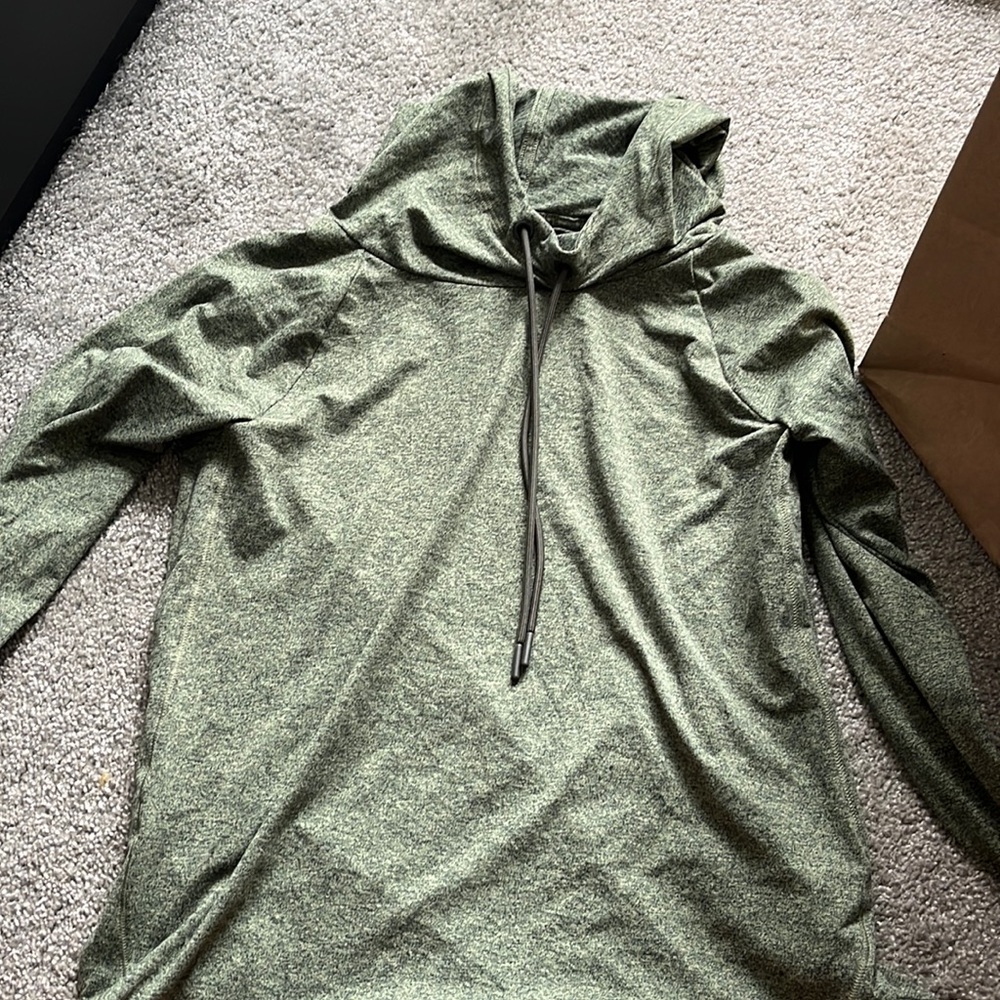 Athleta pullover